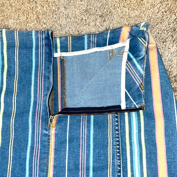 Wild Fable jean skirt with colored lines - Picture 3 of 4